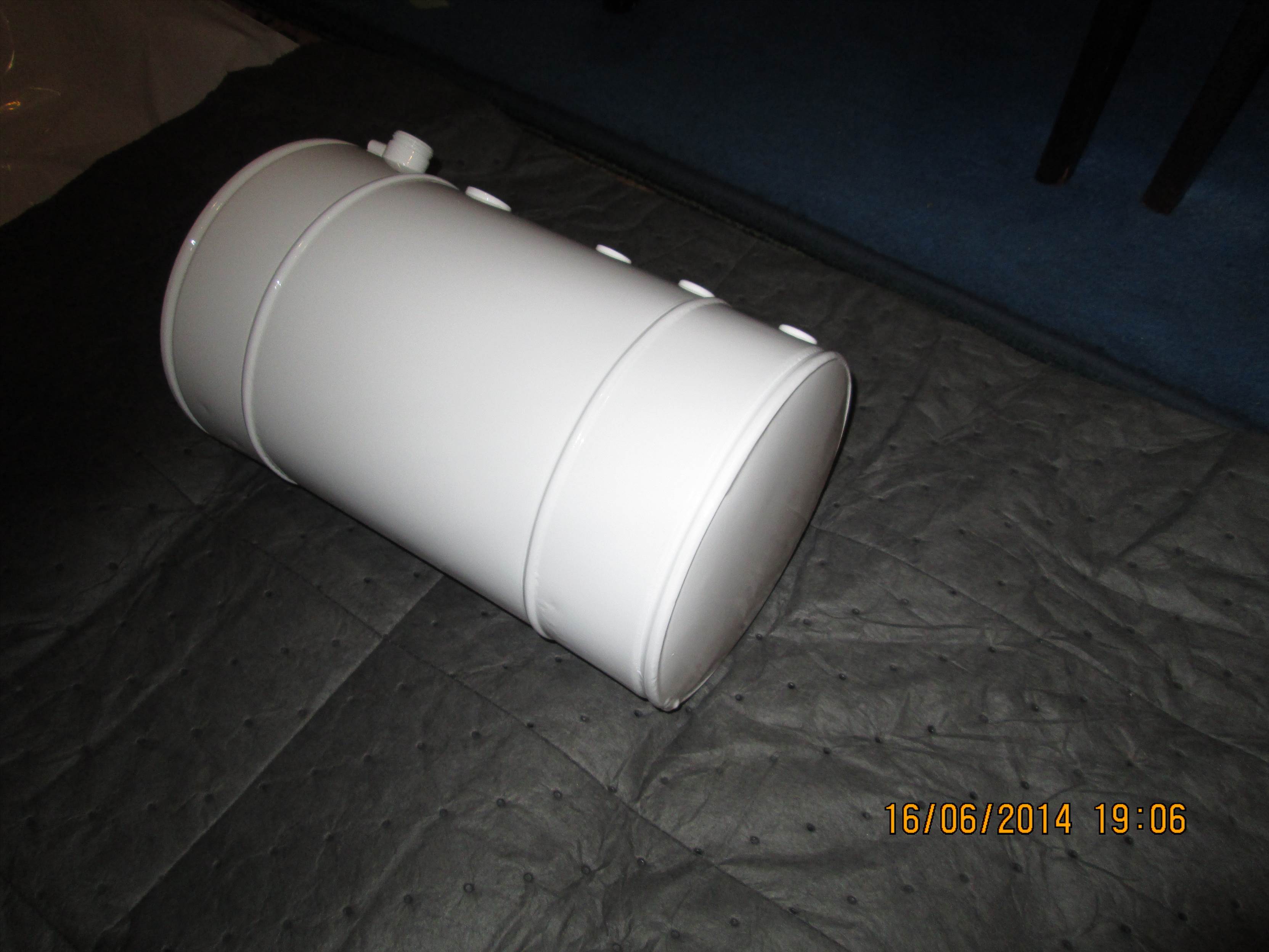 engine cover and kero tank 002