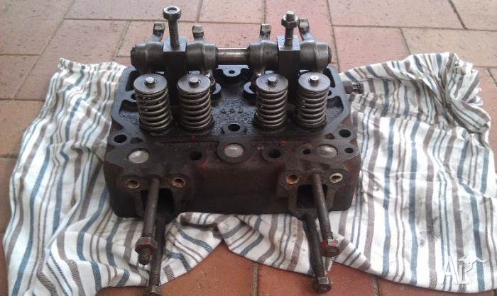 bukh dv20 cylinder head exhaust manifold water pump case 19784503