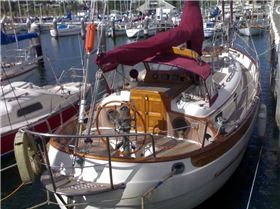 hans+christian+33+at+berth