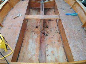 Clark Craft Laker getting nekked