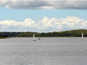 Lake Samsonvale Water Sports Association (LSWSA) 2022 Regatta (Race 1, Sunday)