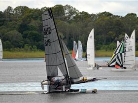 Lake Samsonvale Water Sports Association (LSWSA) 2022 Regatta (Race 1, Sunday)
