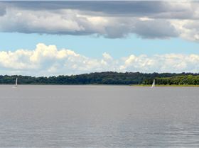 Lake Samsonvale Water Sports Association (LSWSA) 2022 Regatta (Race 1, Sunday)