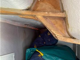 Under cockpit coaming winch landing strengthening 1