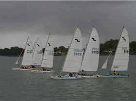 Maricat 4.3m Sailing