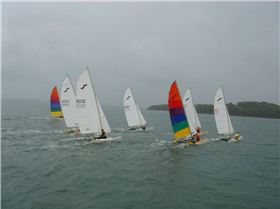 Maricat 4.3m Sailing