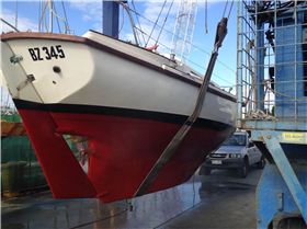 lifting the masts 008