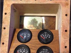 final fitting of gauges 004