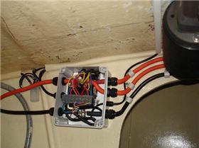 Anchor winch electrical side