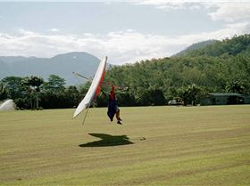 Flare - Gillies bomb out!