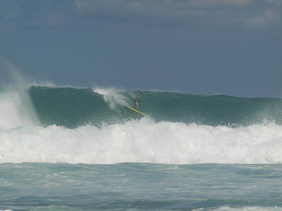 How good does the yellow baby bomb look on a wave?