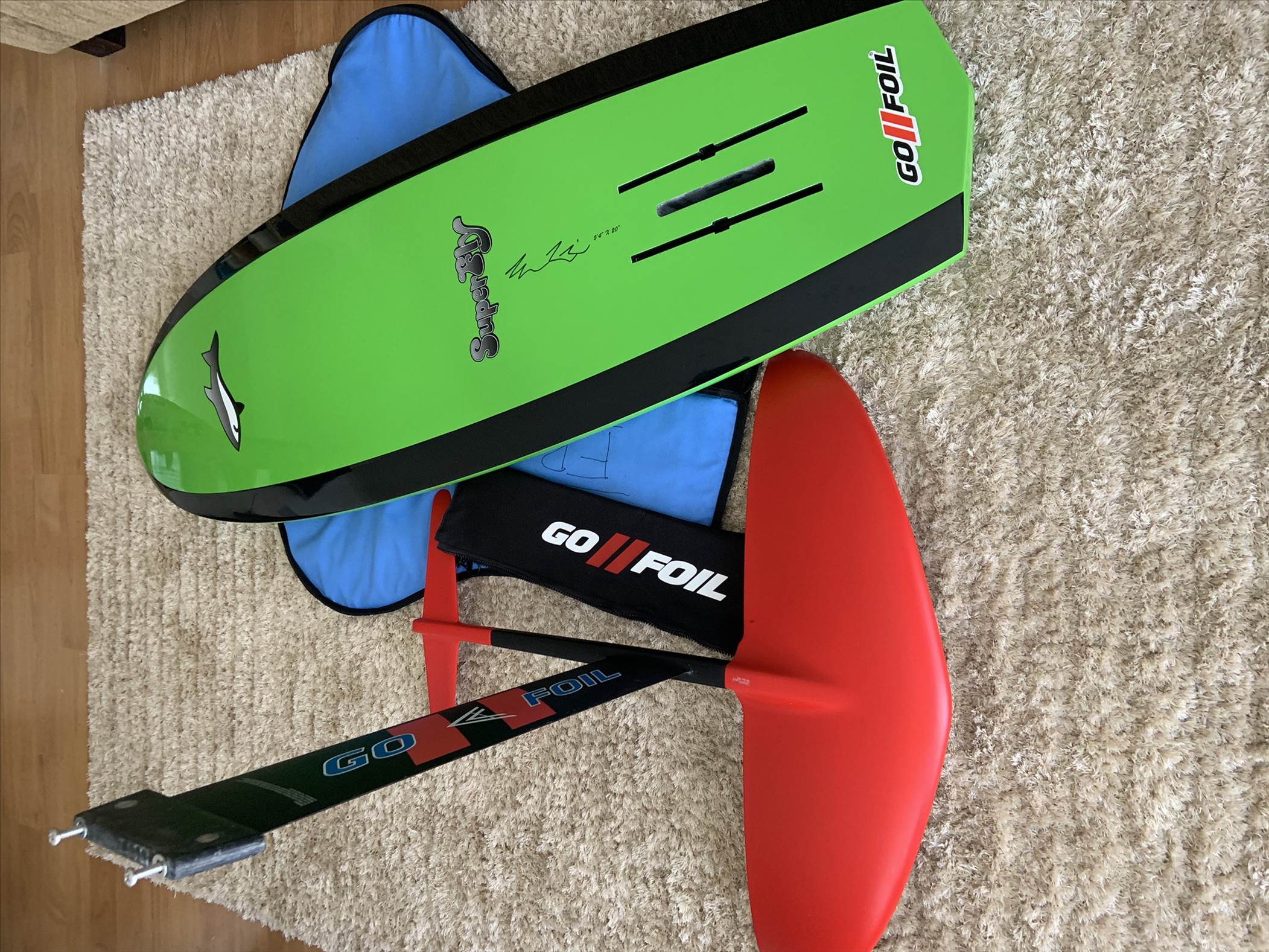 Go Foil, Jimmy Lewis