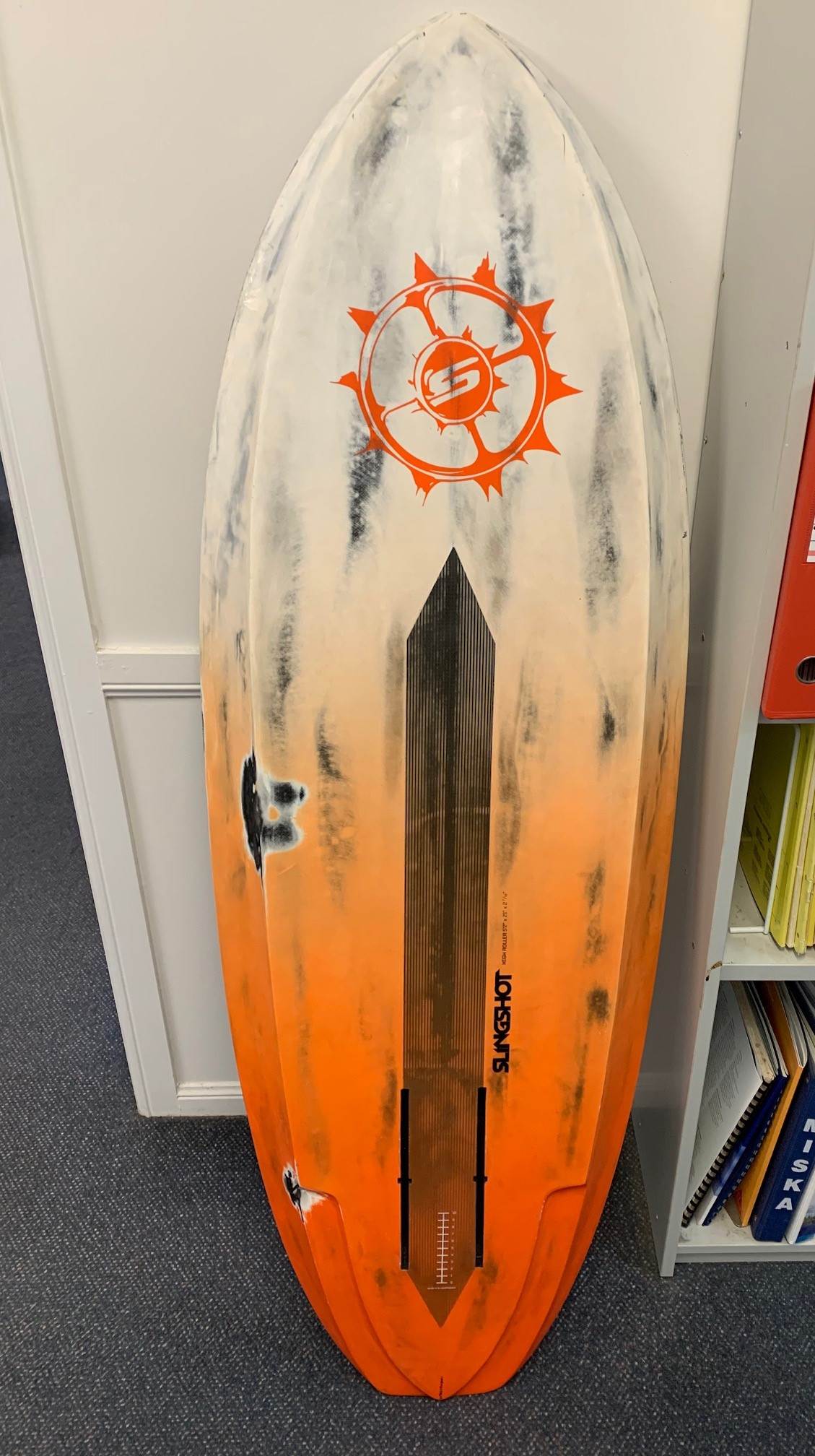 Slingshot High Roller foil board 5'2