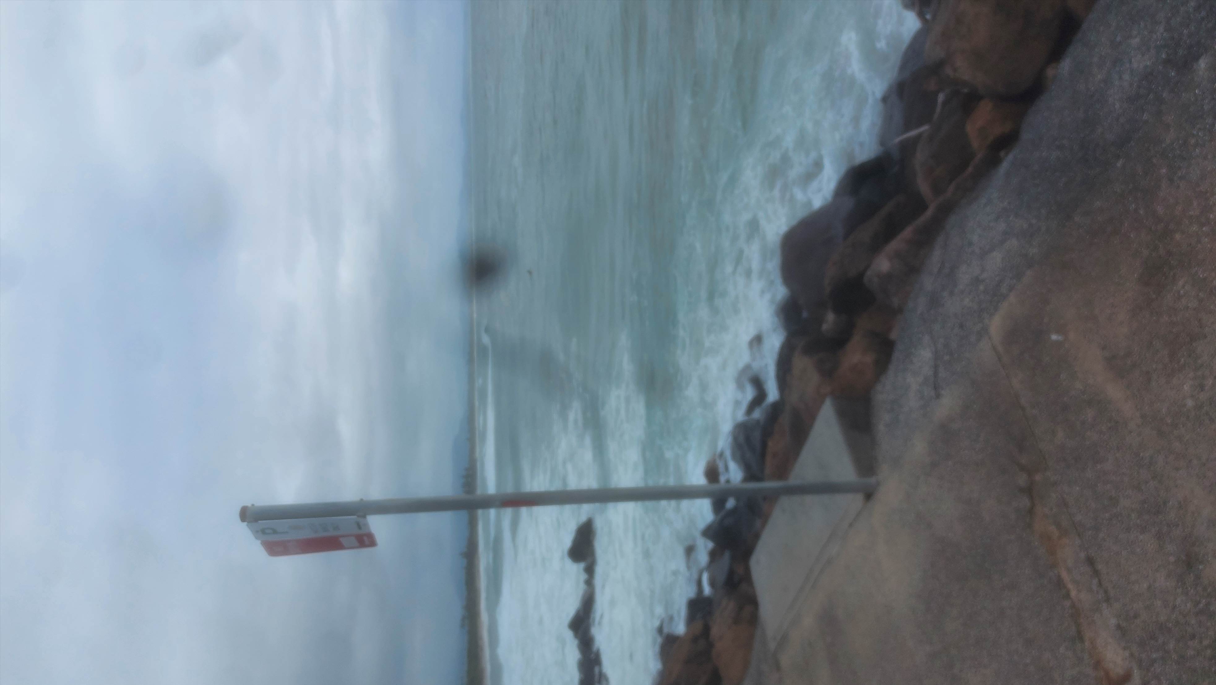 Byron. Secret family lefts in the wind with lots of naclwash. Also a secret slab forming next t