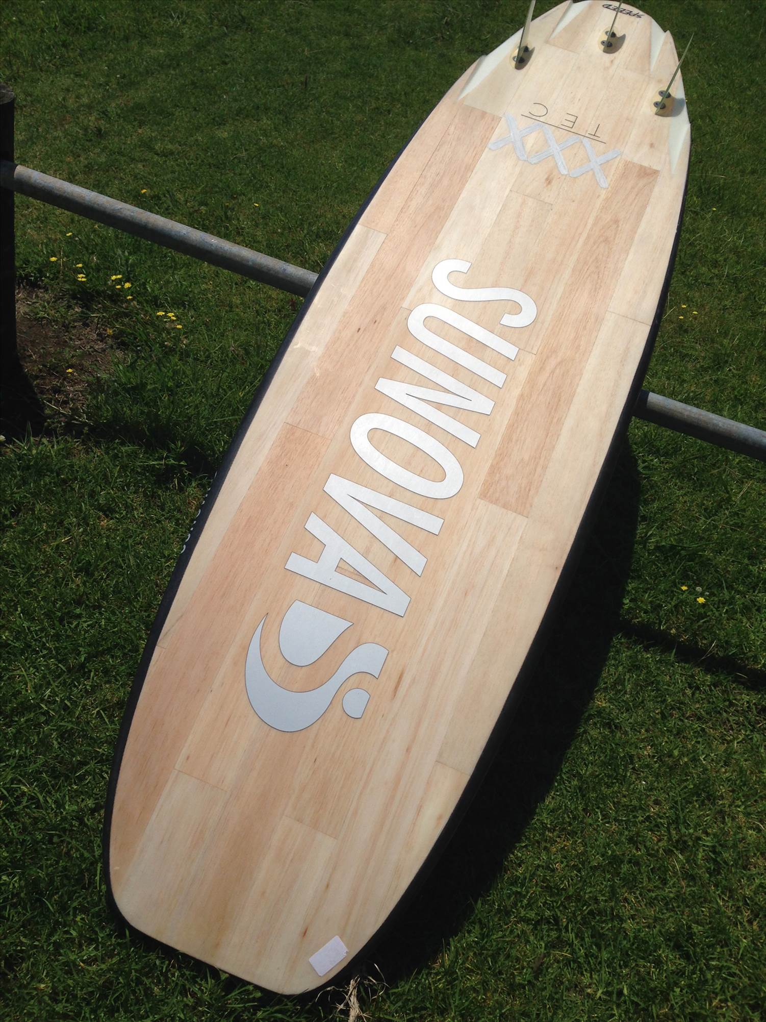 SUNOVA SPEED 8'5 botom