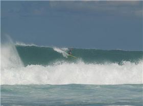 How good does the yellow baby bomb look on a wave?