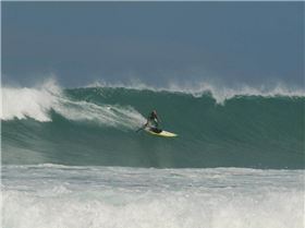 How good does the yellow baby bomb look on a wave?