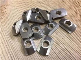 M8-T-Nuts-Set-of-4-2 (1)