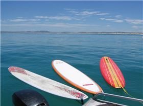 Preparing for the boat trip session. Sunny, glassy, clear water...