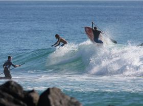 sup...the alley...currumbin....guy...honalua blue 