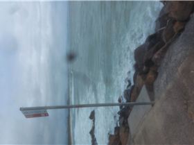 Byron. Secret family lefts in the wind with lots of naclwash. Also a secret slab forming next t