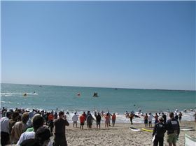 Massive Beach Start of the Elite Race