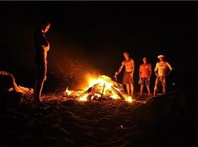 1.1288089362.bonfire-on-the-beach