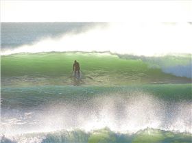 Max doesn't dive on the paddle out.!