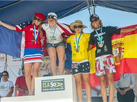 women-sup-surfing isa rommel gonzales 12