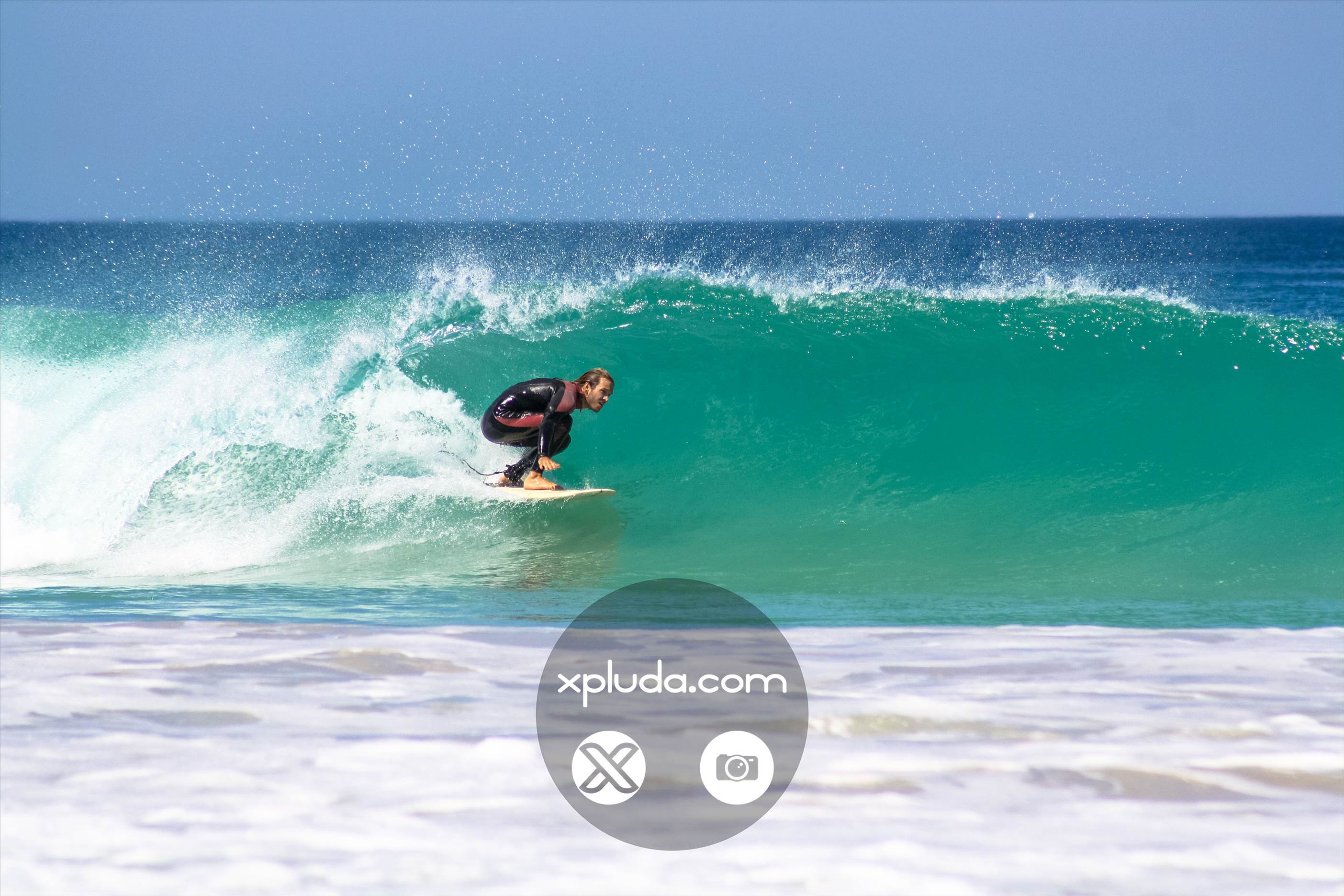 Scarborough Beach - xpluda.com