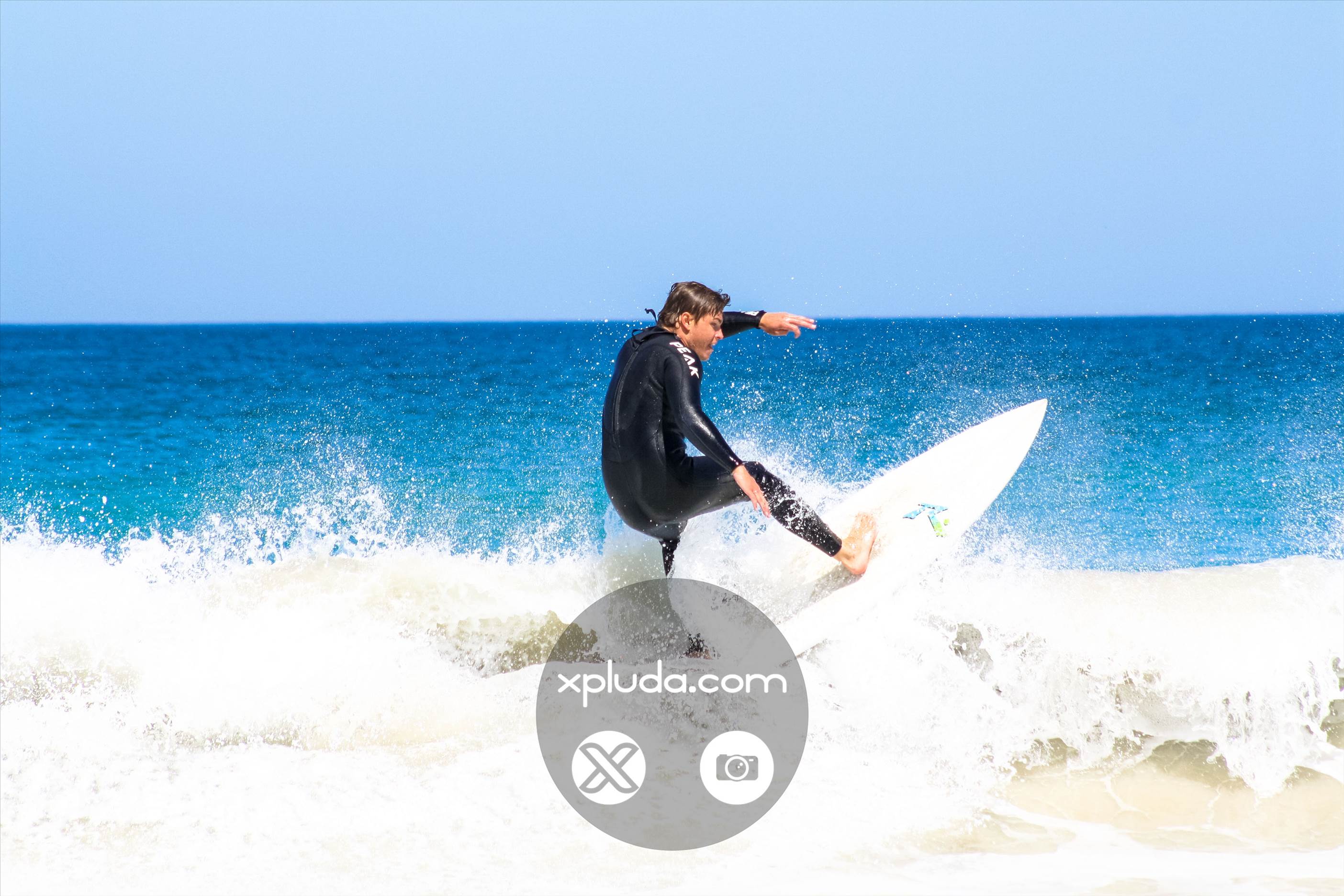 Scarborough Beach - xpluda.com