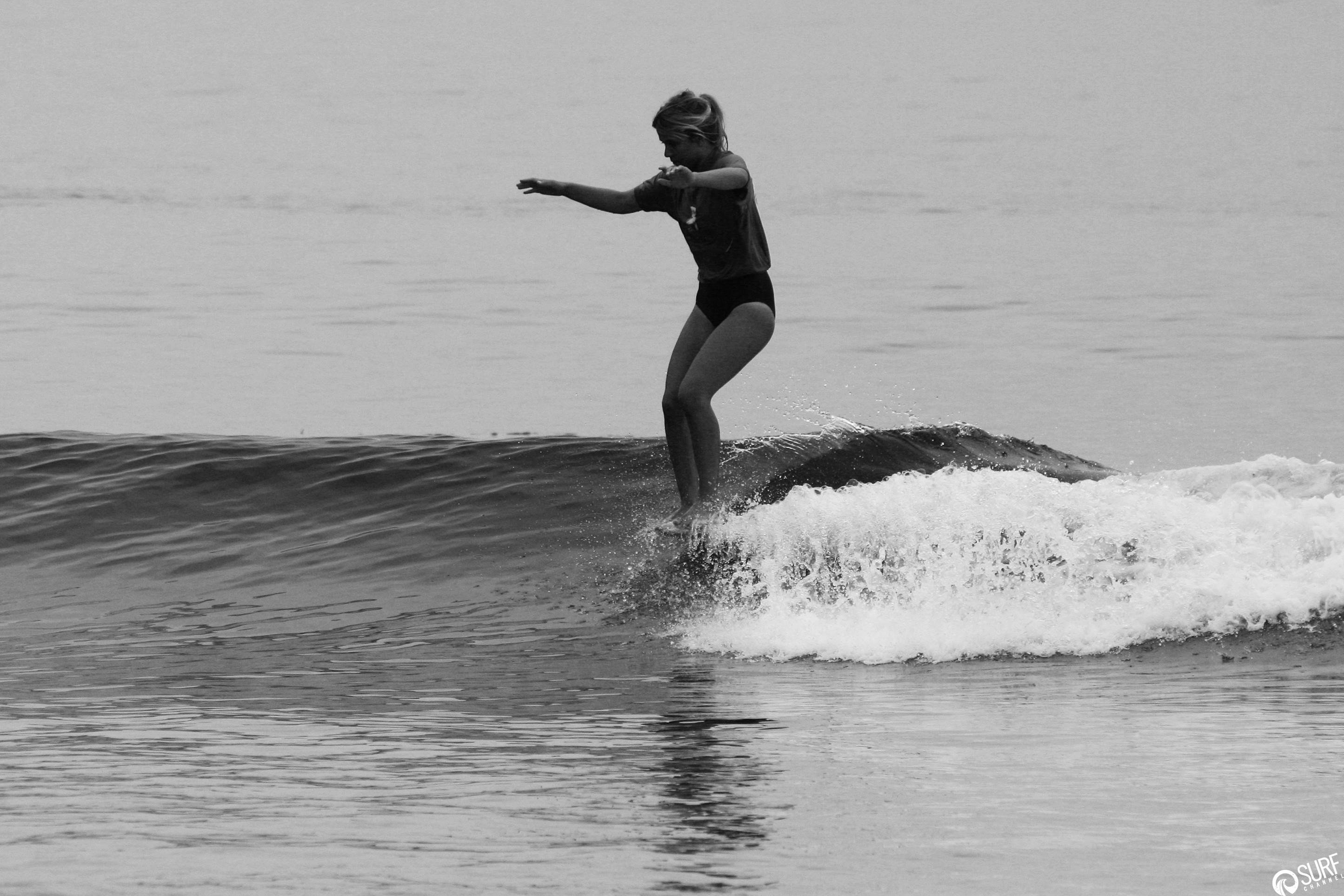 Francesca-Seely-longboarding-Call-To-The-Wall-Malibu-2014 Surf-Channel-photo-Shannon-Marie-Quirk 917