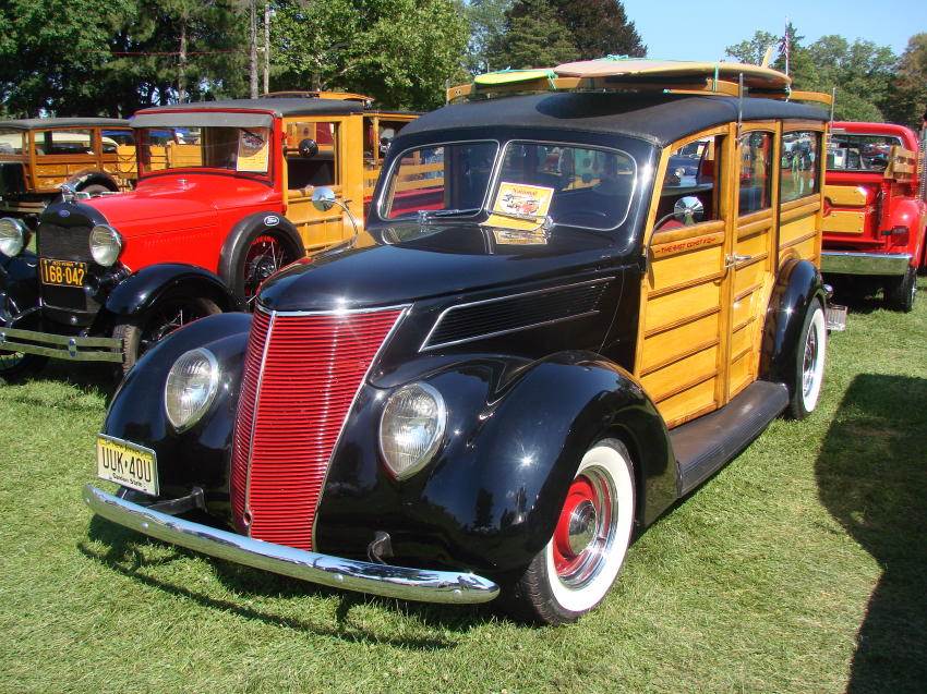 1937-ford-woody-wagon