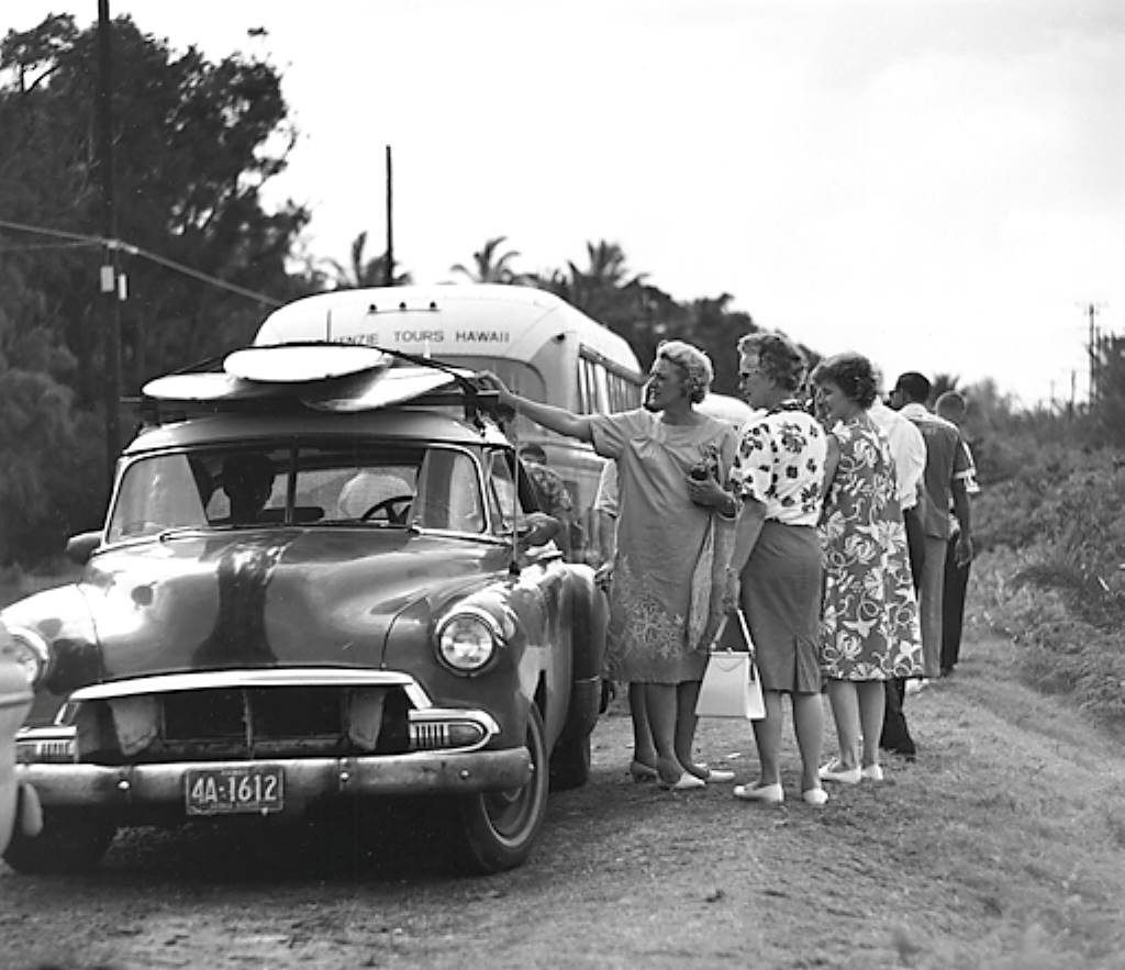 8 RC Sunset Beach Tourists Women Looking at Surfboards on Car 1963