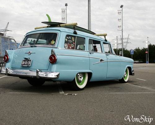 Marks 1956 Ford Surfwagon July 2007 Muiden KingsCruise by VonSkip 4