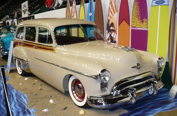 GSTA-1950-Olds-wagon