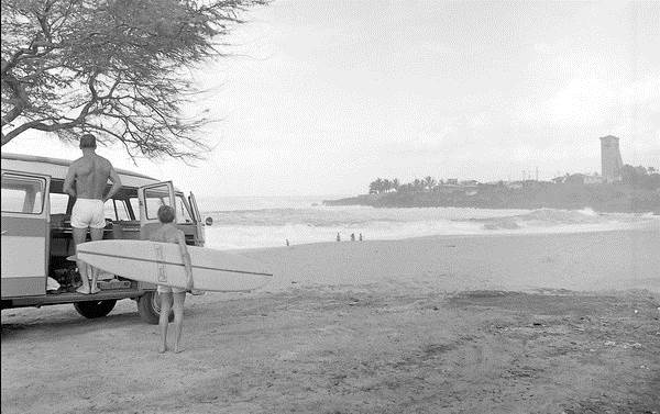 1960s-surf-photos-ron-church-retro-surfing-pictures-13