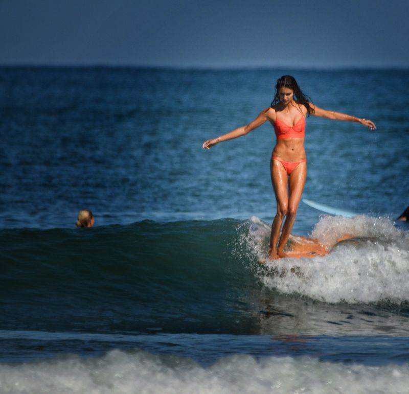 5177276 5-surfer-girls-who-you-should-know t88d3275e