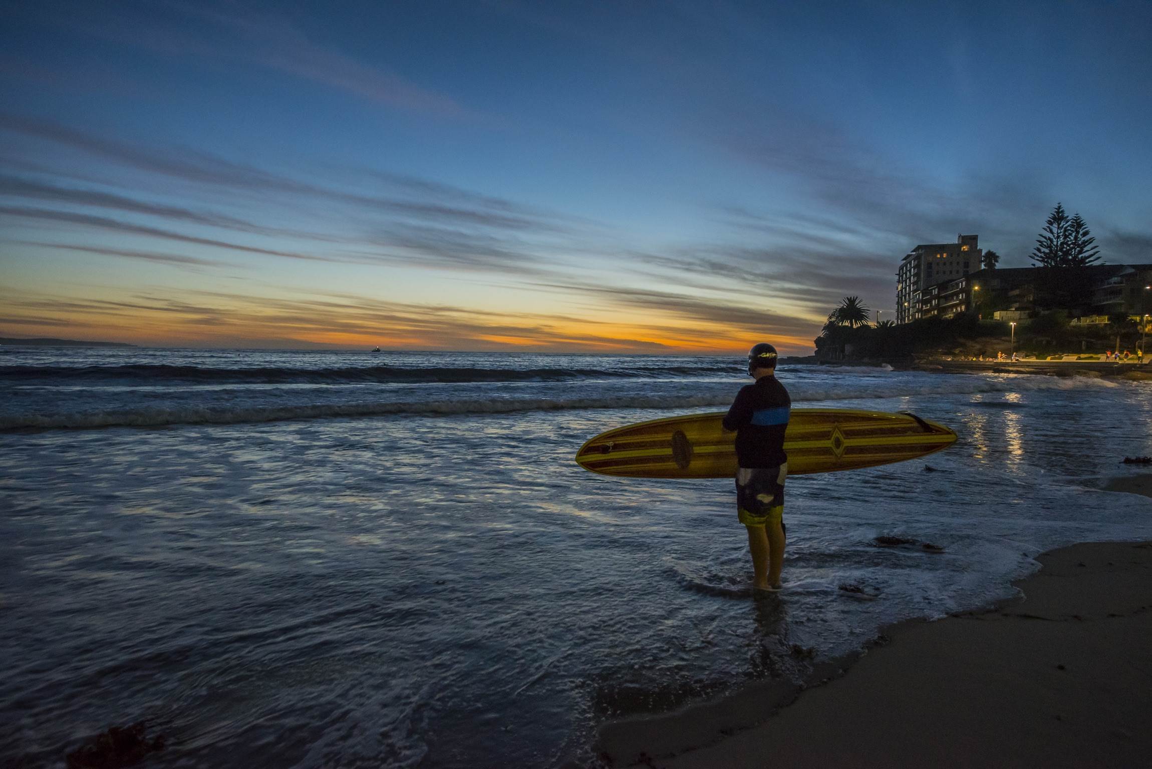 32435598900 904219c40b o