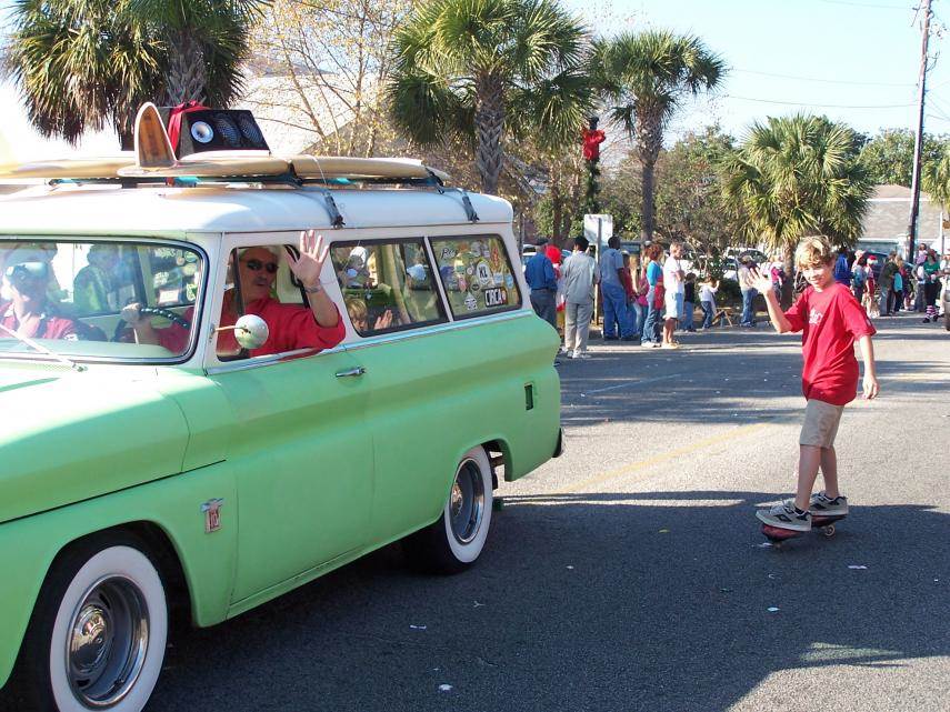 Ebay and christmas parade 077