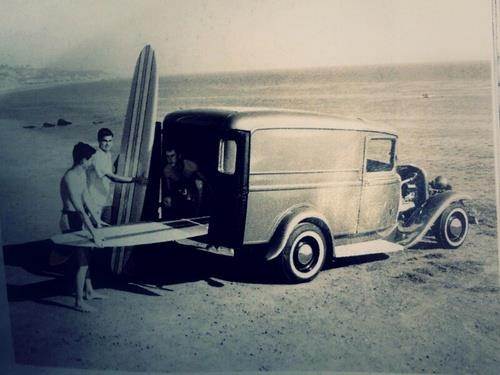 surf-rods-vintage-surfing