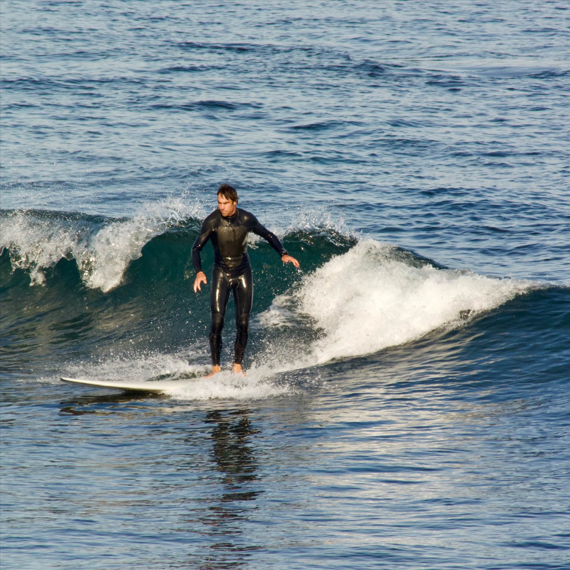 Small waves, plenty sunshine