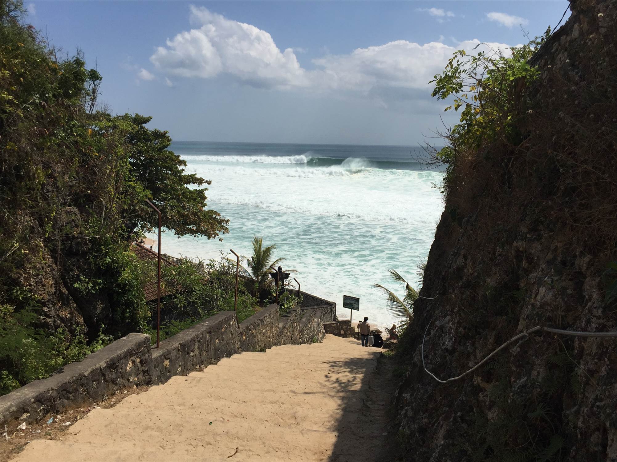 padang cup swell at balangan