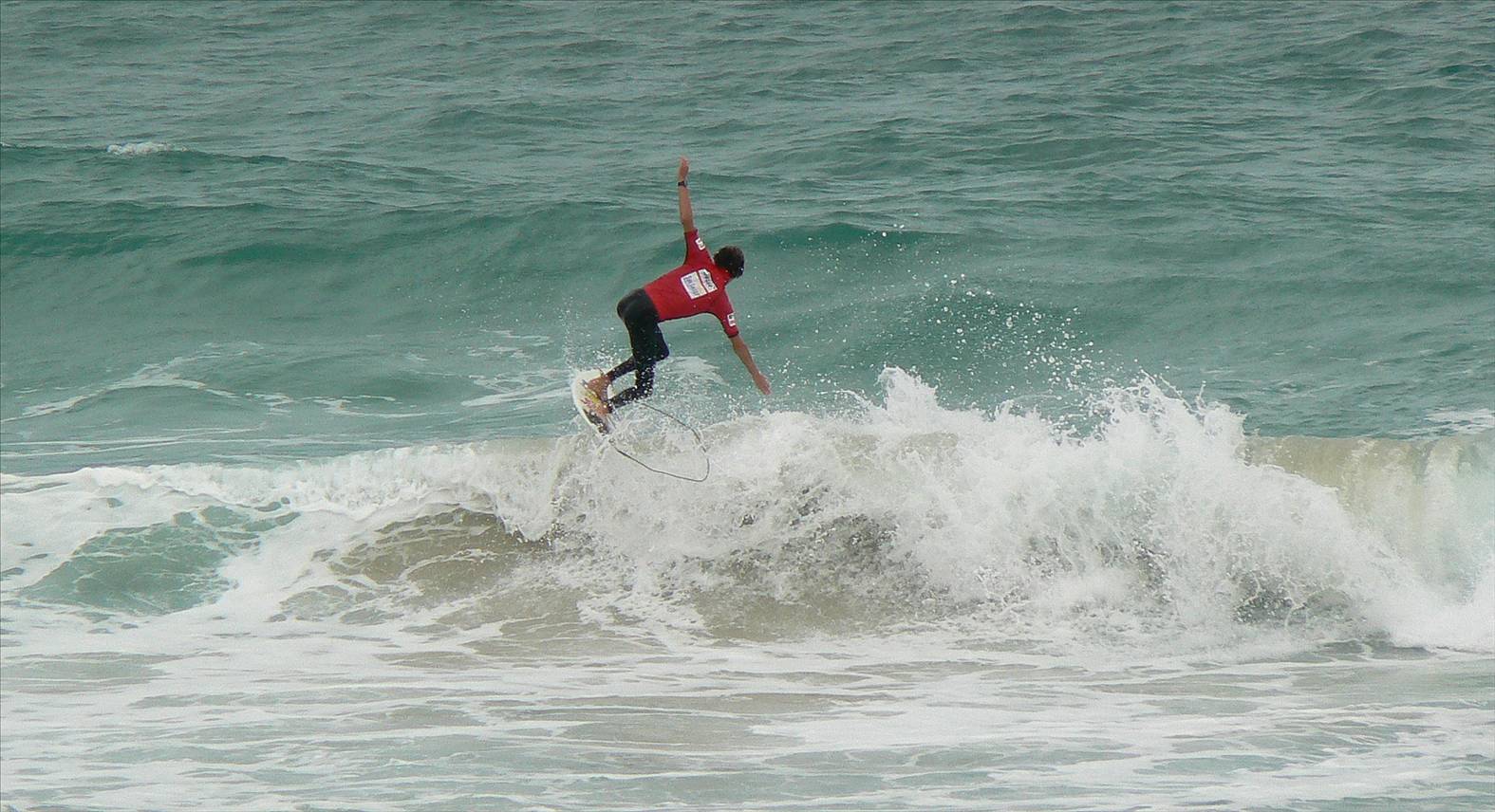 The juniors workin it at Trigg Point for Sunsmart 