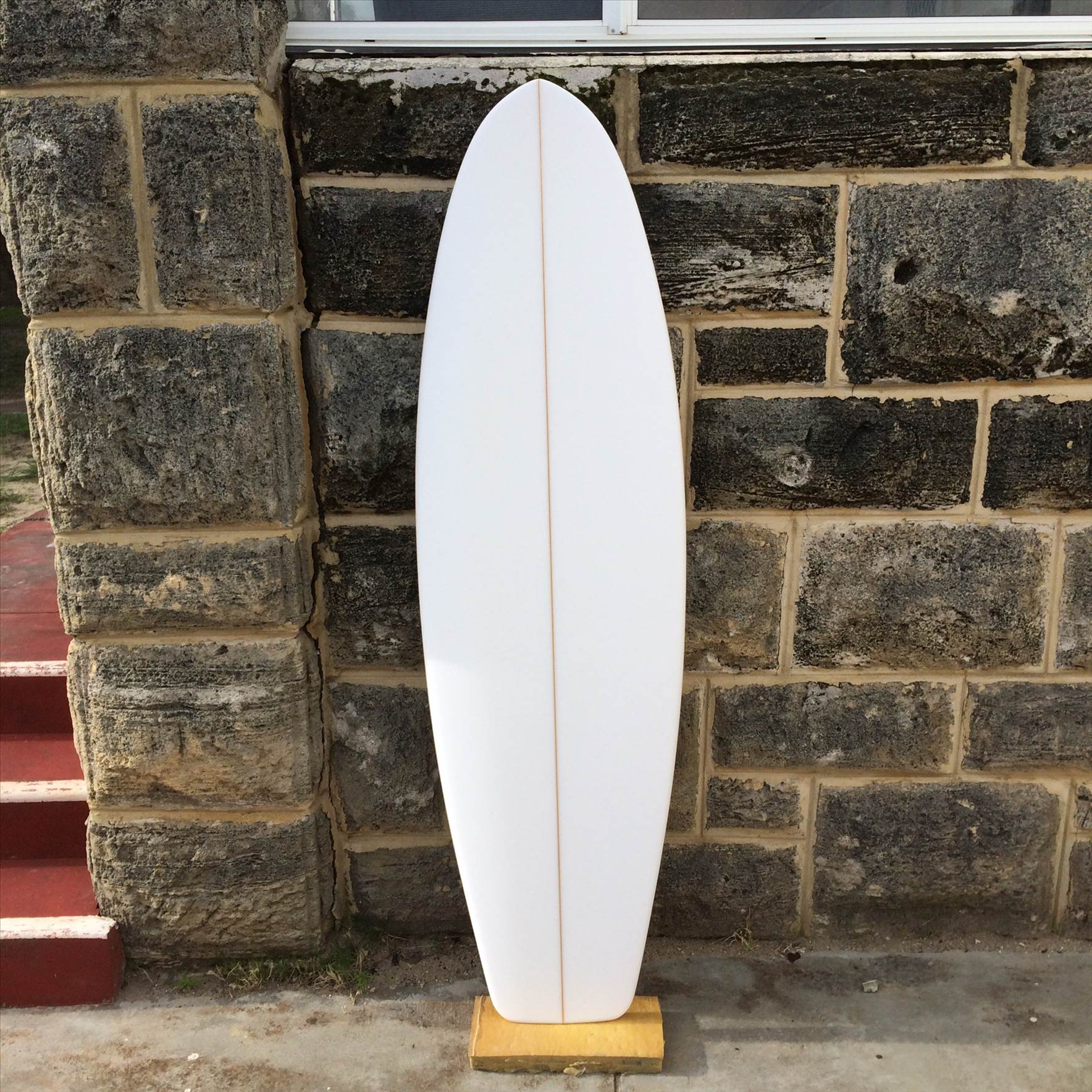 Tomo Nano inspired home shaped