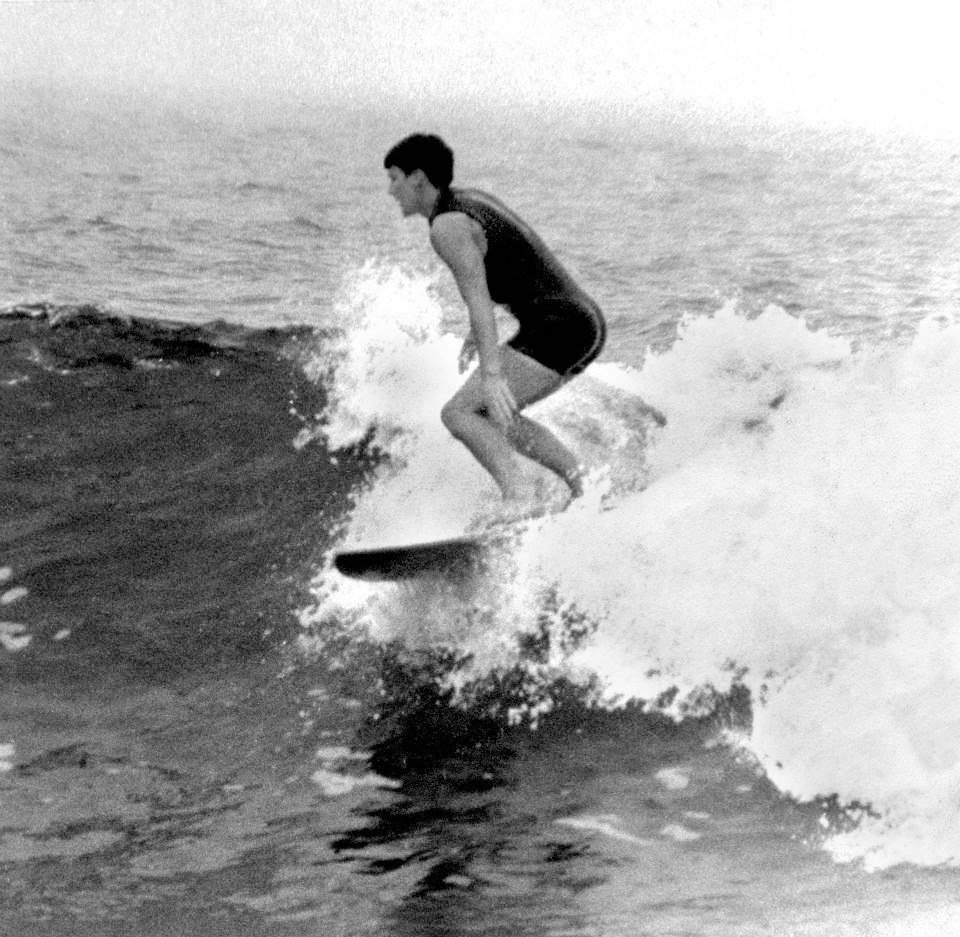 Leslie Holmes, Lighthouse Beach