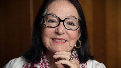 nanamous102 v-TeaserAufmacher