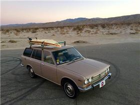 1969-Datsun-PL510-Wagon-bird-view