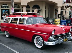 1955-Ford-station-wagon-red-fvr-DSC 0113