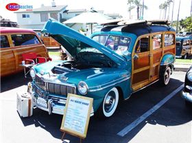 2-1947-Mercury-Woodie-classic-car-beach-wagon